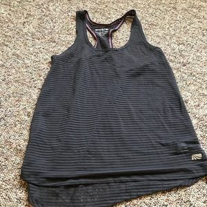 Workout tank top